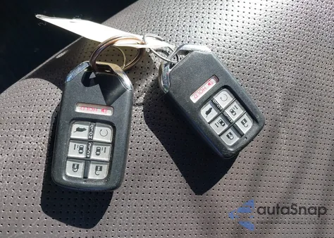 2018 Honda Odyssey Elite из США, поврежденный, VIN 5FNRL6H91JB090931